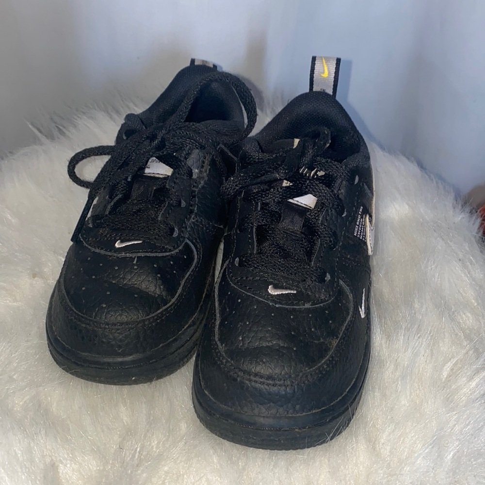 Nike Air Force 1 Low Utility Black White